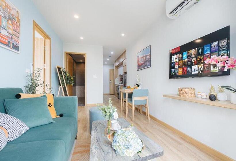 سوئیت با بالکن, Crescendo Urban Stay   Stay 24h