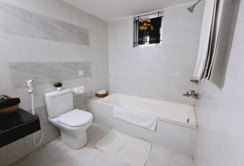 اتاق لوکس خانوادگی, Gr Meet & Greet