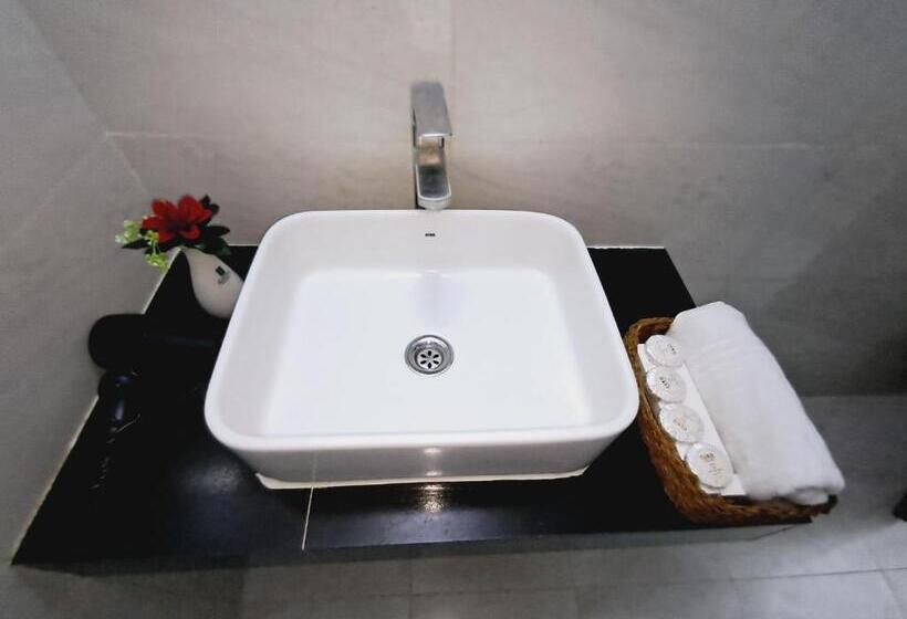 اتاق لوکس خانوادگی, Gr Meet & Greet