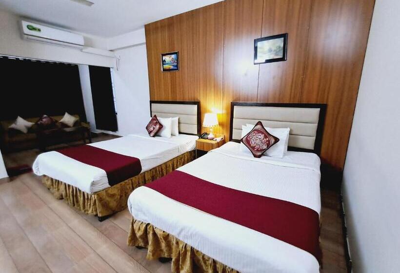 اتاق لوکس خانوادگی, Gr Meet & Greet