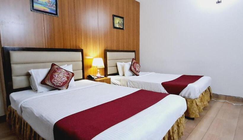 اتاق لوکس خانوادگی, Gr Meet & Greet