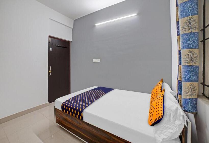 חדר קלאסי לשלושה, Spot On 81164 San International