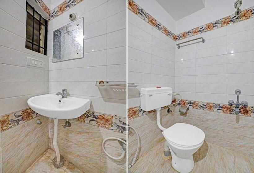 חדר קלאסי לשלושה, Spot On 81164 San International