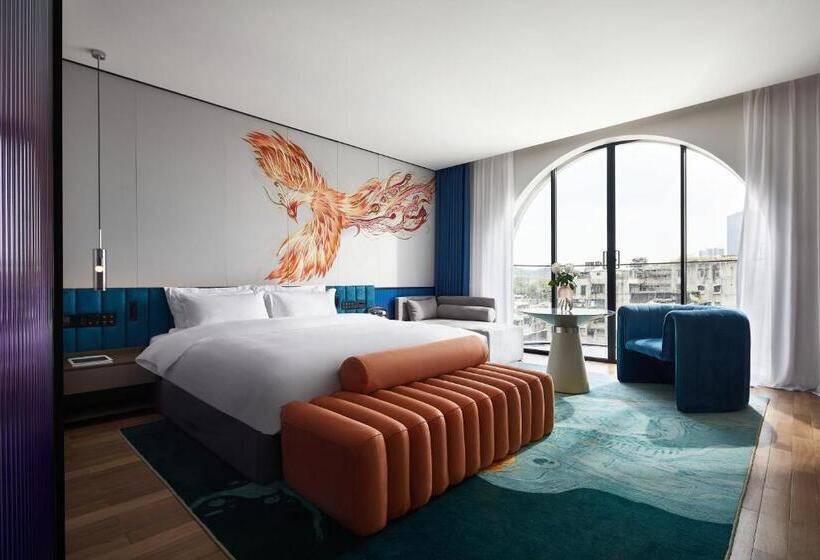 חדר דלוקס, Tide