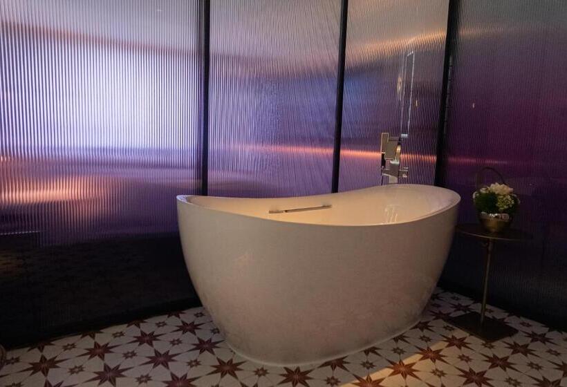 חדר סטנדרט עם מרפסת, Tide