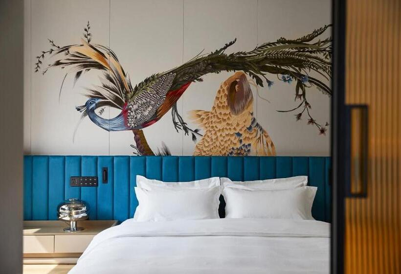 סוויטה דלוקס, Tide