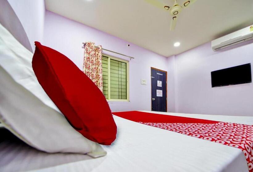 Quarto Triplo Clássico, Oyo Flagship Hotel Damodharan Lodging