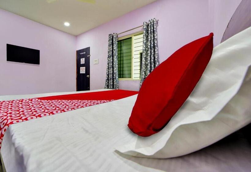 Трехместный Номер Классика, Oyo Flagship Hotel Damodharan Lodging