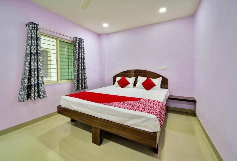 Quarto Triplo Clássico, Oyo Flagship Hotel Damodharan Lodging