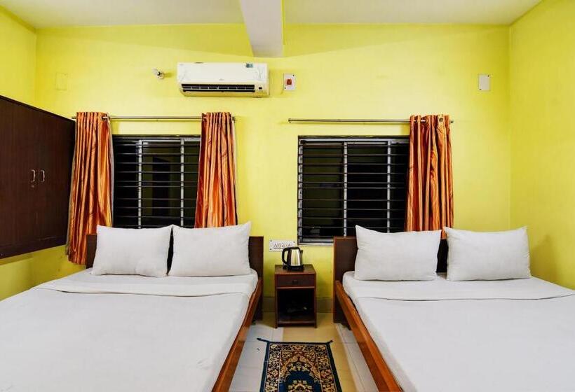 غرفة كلاسيكية ثلاثية, Oyo Hotel Prabhat Inn