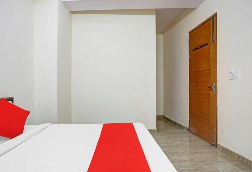 Трехместный Номер Классика, Oyo Hotel Yuvraj Plaza