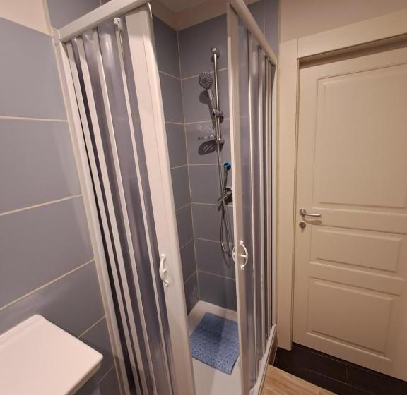 اتاق سوپریور, Aircraft Services Rooms