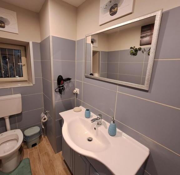 اتاق سوپریور, Aircraft Services Rooms