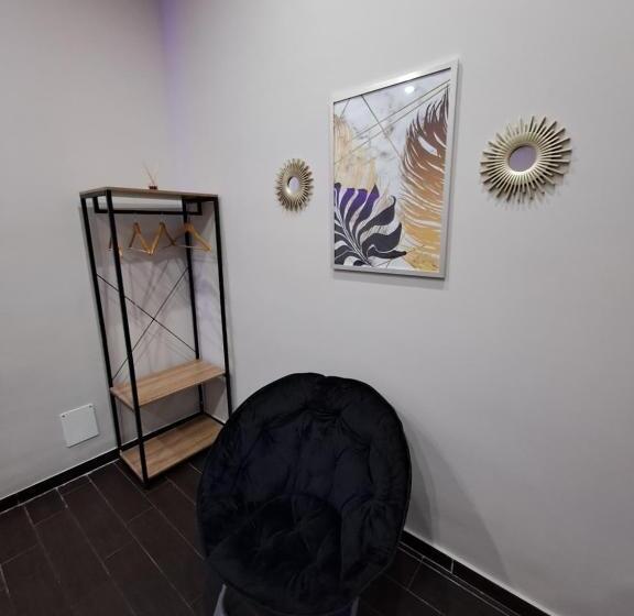 اتاق سوپریور, Aircraft Services Rooms