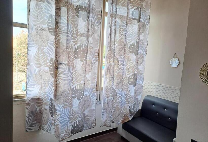 اتاق سوپریور چهار تخته, Aircraft Services Rooms