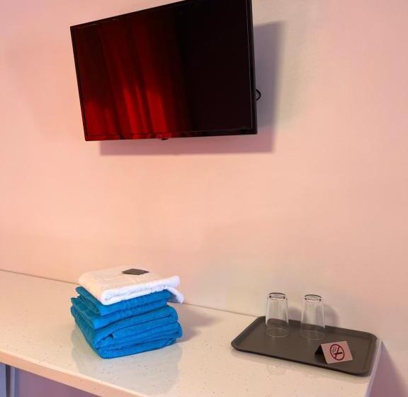 Suite Familiale, Delta View