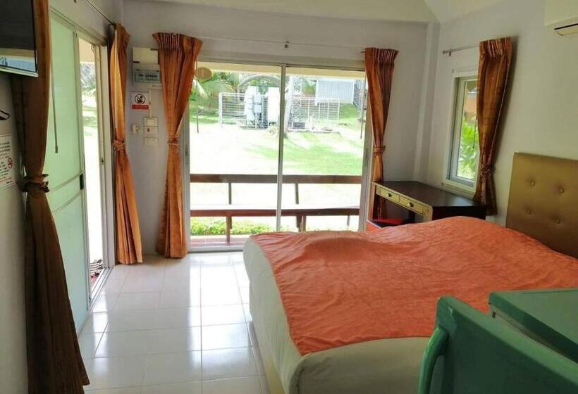 Standard Bungalow, เกาะช้างรักดี รีสอร์ท