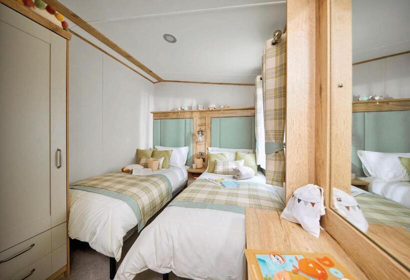 Дом 3 Спальни, Springwood Holiday Park