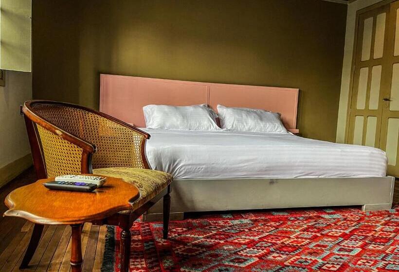Номер Deluxe, Sr Luis Hotel Boutique   Zona Héroes   Recepción Digital 24h