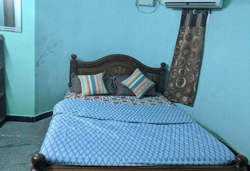 Номер Economy, Aura Hostel