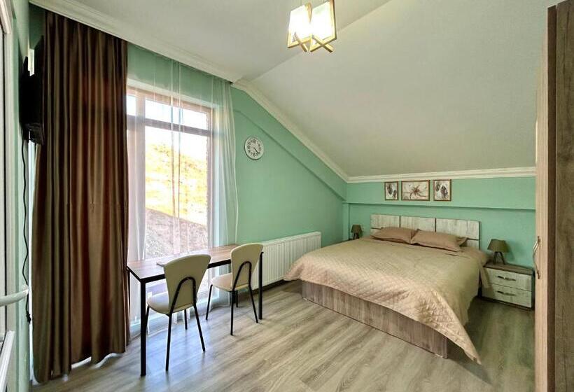 اتاق استاندارد, Dandelion Hotel Gudauri