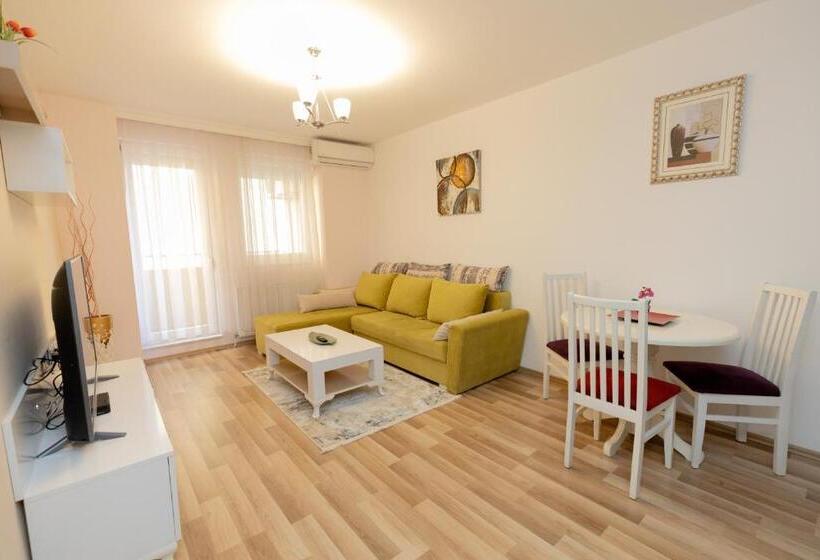 آپارتمان 2 خوابه, Dodona Aparthotel In Prishtina