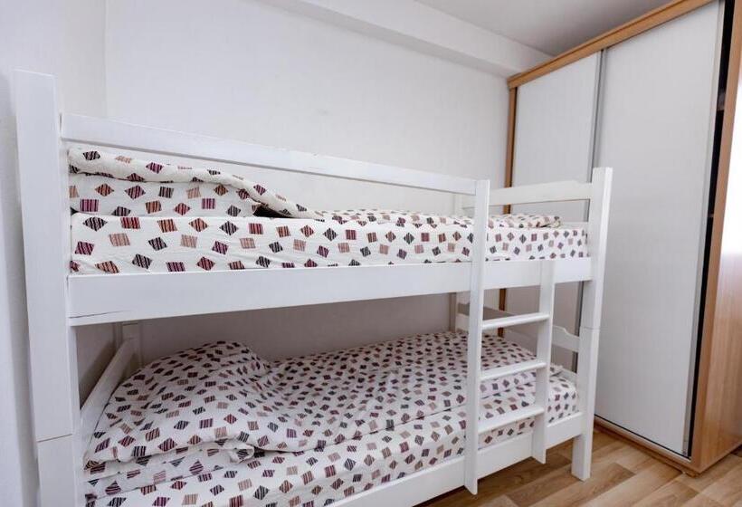 آپارتمان لوکس 1 خوابه, Dodona Aparthotel In Prishtina