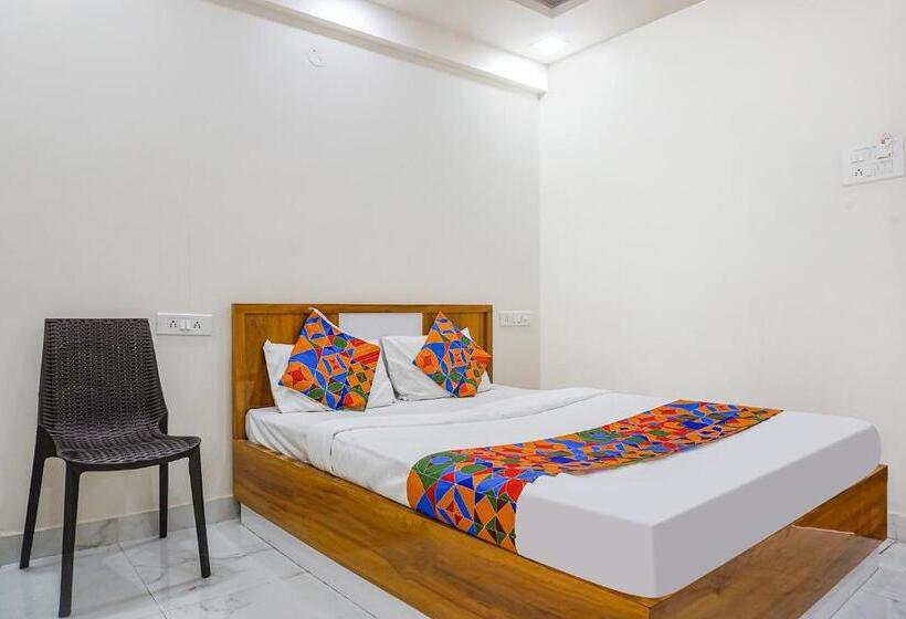 Номер Deluxe, Fabhotel Ashoka