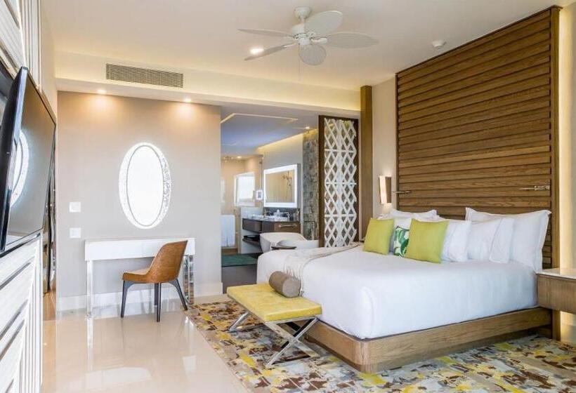 Люкс, Ocean View In 5 Diamond Resort