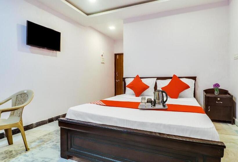 اتاق کلاسیک سه تخته, Oyo Flagship 70332 Lahari Luxorious Rooms