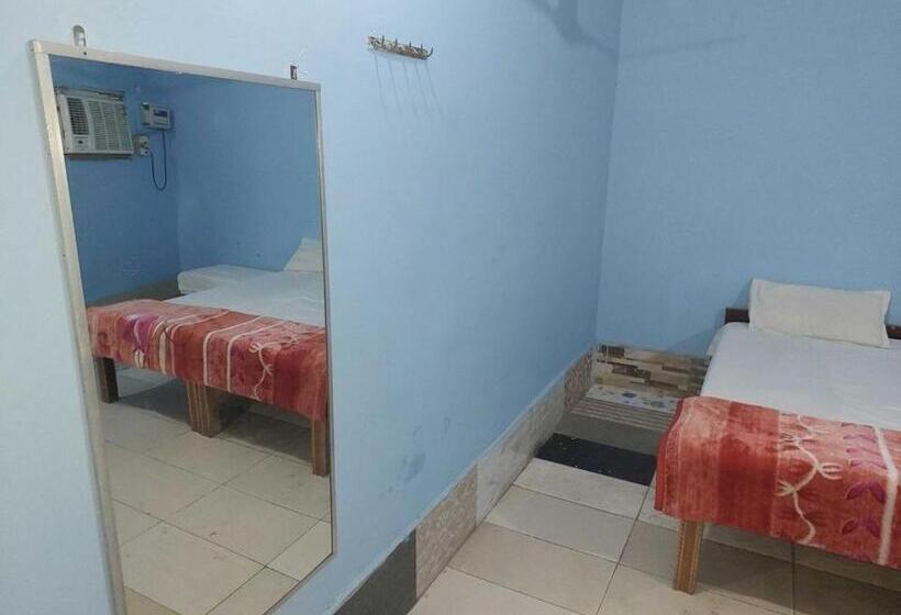 トリプルクラシックルーム, Oyo Flagship Shri Bhagat Palace