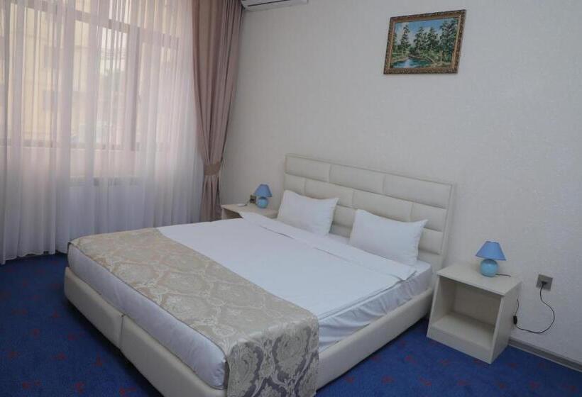 اتاق استاندارد چهار تخته, Shahdag Quba & Truskavets