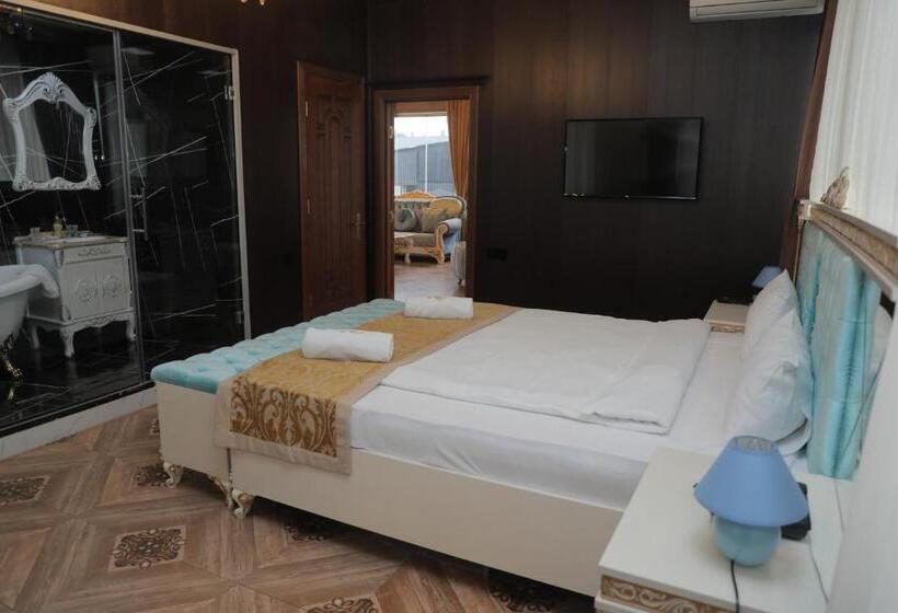 1 Bedroom Penthouse Apartment, Shahdag Quba & Truskavets