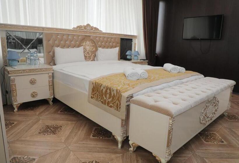 1 Bedroom Penthouse Apartment, Shahdag Quba & Truskavets