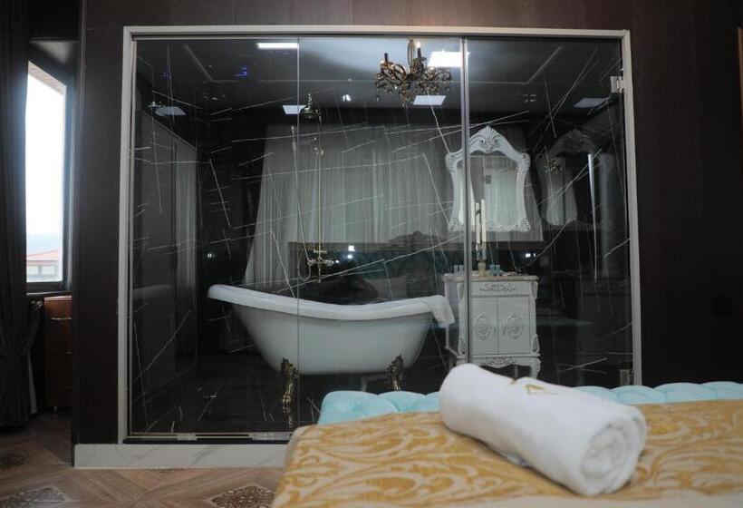 1 Bedroom Penthouse Apartment, Shahdag Quba & Truskavets