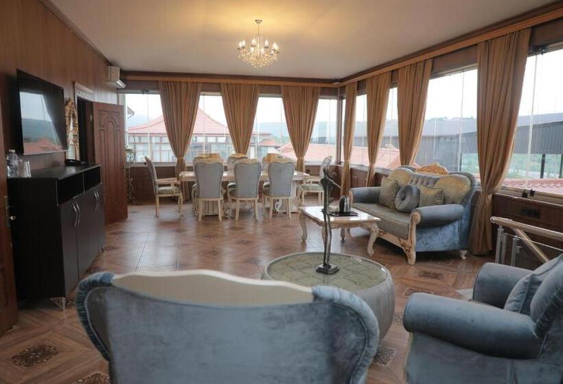 1 Bedroom Penthouse Apartment, Shahdag Quba & Truskavets