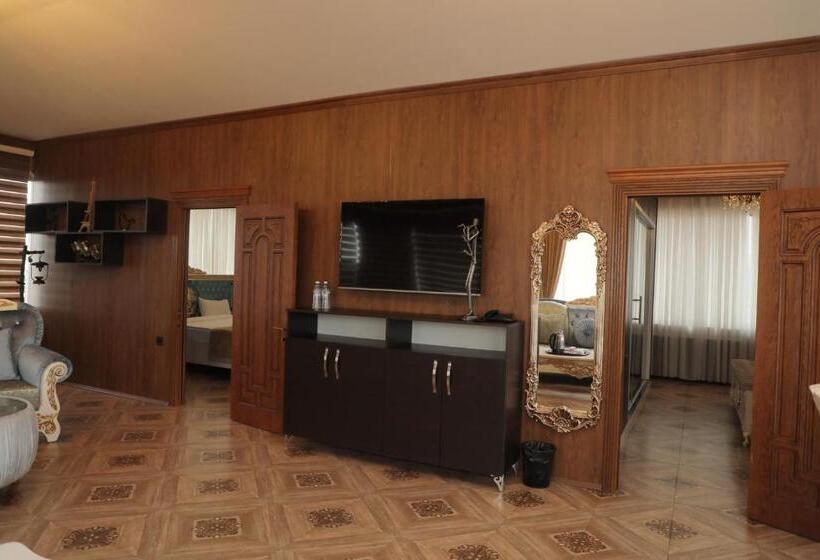 1 Bedroom Penthouse Apartment, Shahdag Quba & Truskavets