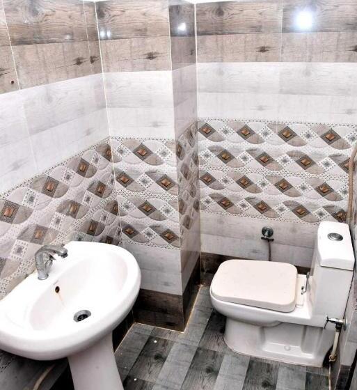 Pokój Trzyosobowy Klasyczny, Oyo Flagship Hotel Big City