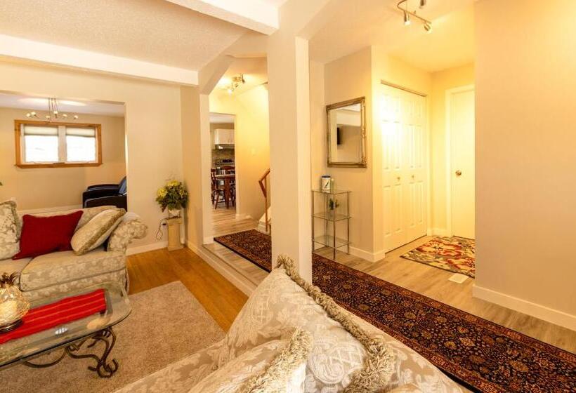 آپارتمان 3 خوابه, Comfortable House Located 10 Minutes From Downtown