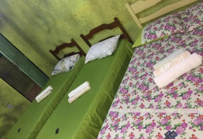 スタンダード４人部屋, Camping E Pousada Primavera