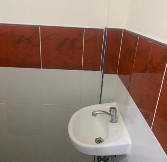 Habitació Estàndard, Full Moon Hostel   Beer Pong Central