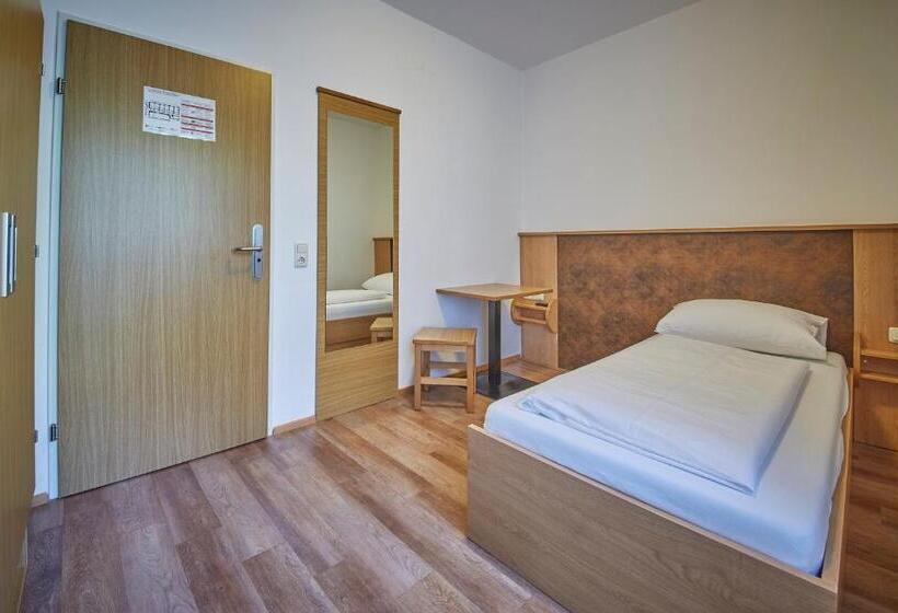 اتاق استاندارد یک نفره, Am Mitteregghof