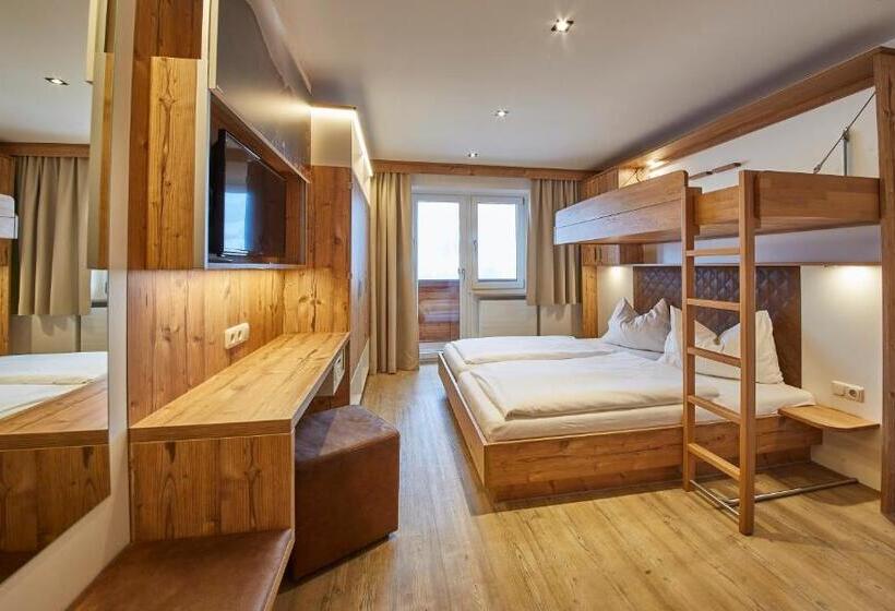 اتاق استاندارد سه نفره, Am Mitteregghof