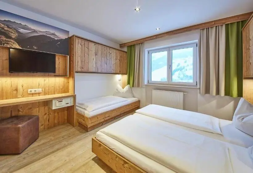 اتاق استاندارد چهار تخته, Am Mitteregghof