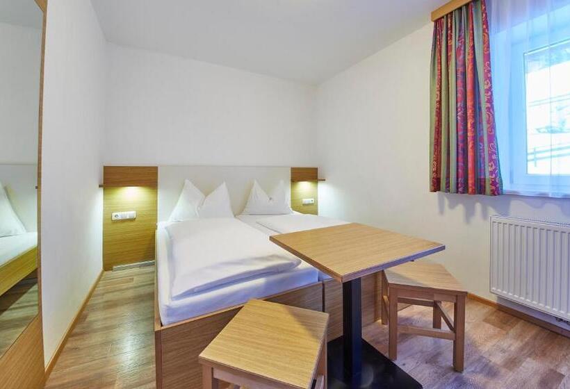 اتاق عادی, Am Mitteregghof