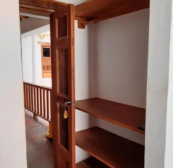 Standard Yhden Hengen Huone, El Santuario