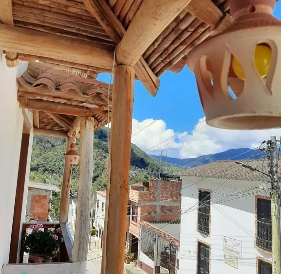 Standard Yhden Hengen Huone, El Santuario