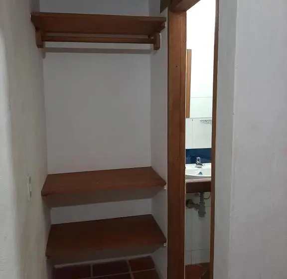 Perhehuone, El Santuario