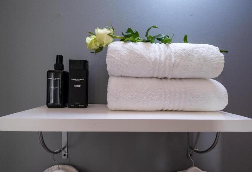 غرفة عائلية, Goshen Guest Farm