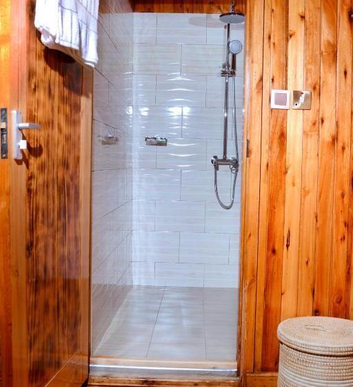 패밀리 스위트, Pelican Lodge & Marina